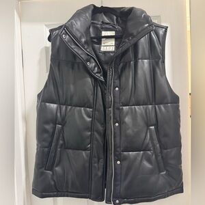 Abercrombie vegan puffer vest